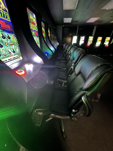 Aces Arcade - Visual