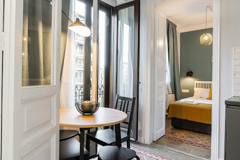 BEST APARTMENTS IN BARCELONA by null