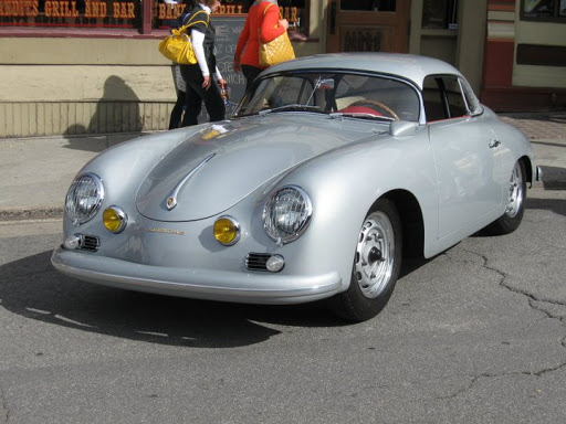 Collector Automotive Gallery - United States