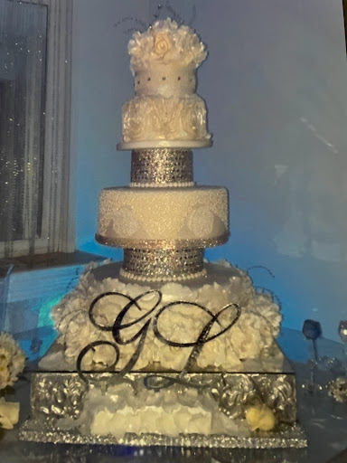 Adri deco cakes - Thumbnail