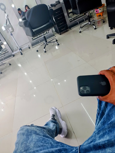 Barber shop & salon elegance - Thumbnail