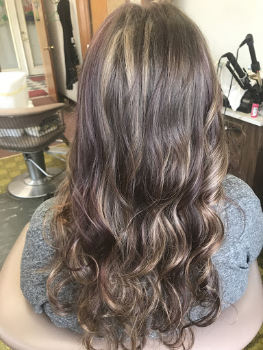 Hairitage House - Thumbnail