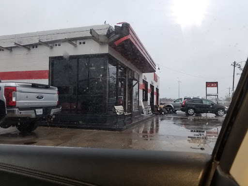 Bob's Full Service Station - Thumbnail