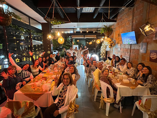 Poulet | Restaurante & Bar