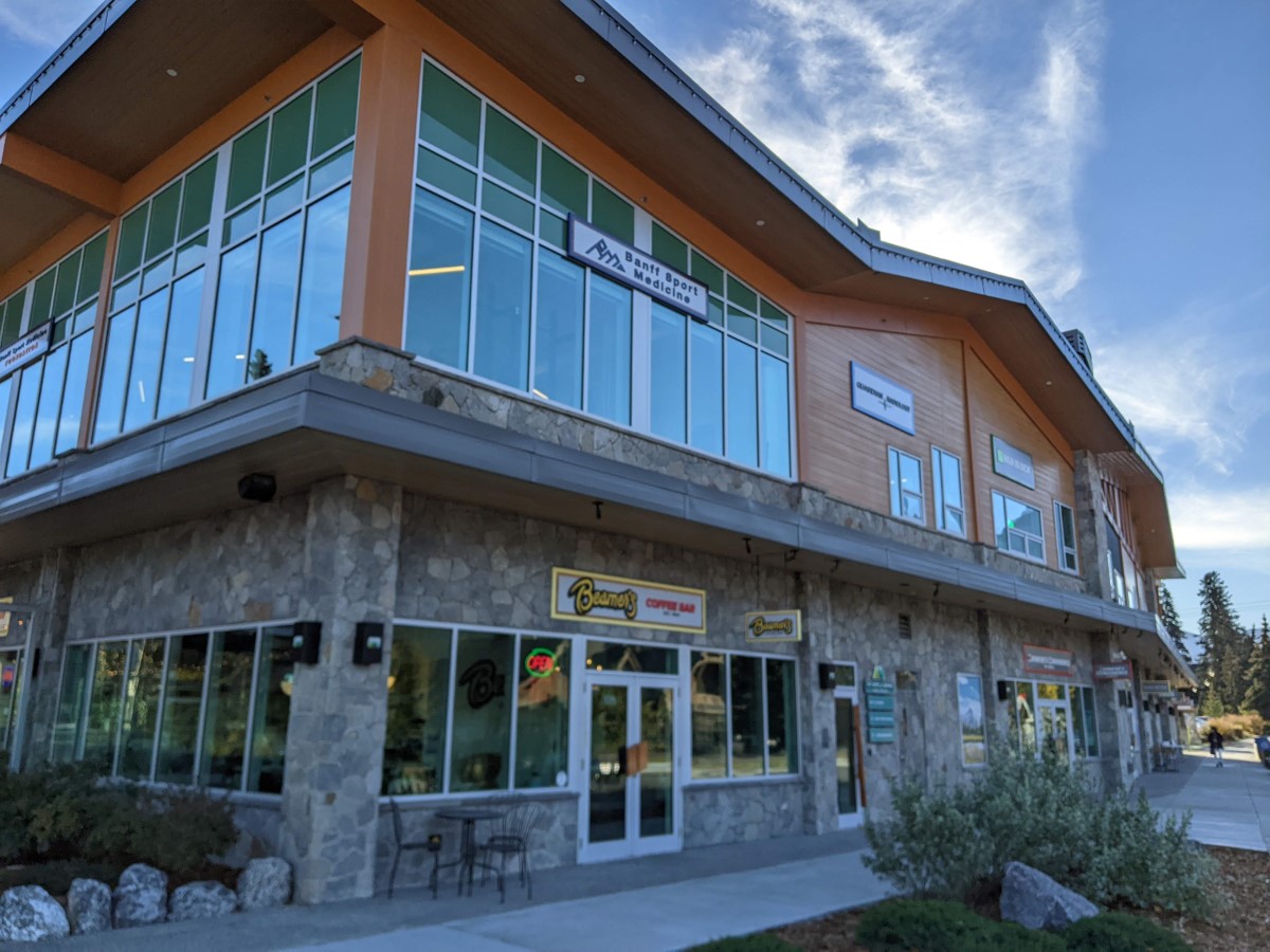 BANFF SPORT MEDICINE - Sport Medicine, Orthopaedics, Physiotherapy, & Allied Health photo 2