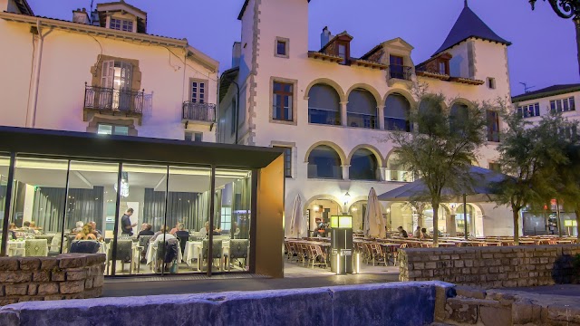 Restaurant Txalupa