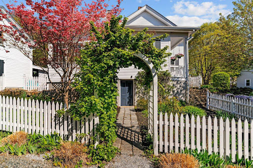 Albert Hajdaraj Top Real Estate Agent in Rhode Island - Thumbnail