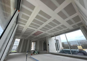 Photo n°7 de Coin-Sud, Travaux de Construction, Rénovation, Finition, Renov Habitat, remise en état après location. à Alès (Société de construction de piscine)