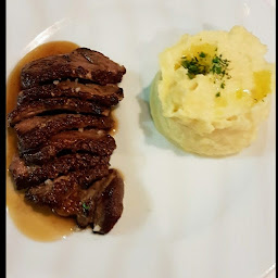 Photo n°2 de La table de Laon restaurant oriental spécialités algérienne hôtel à Reims (Hôtel)