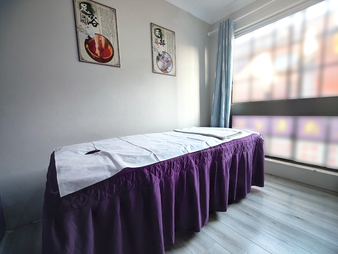 MYK Health Clinic - thai massage