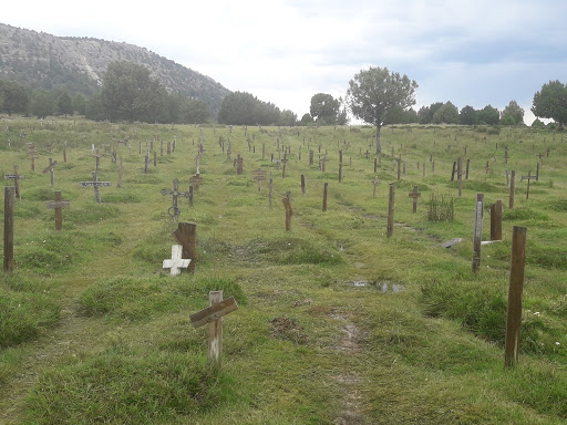 Cementerio película El Bueno, el Feo y el Malo.