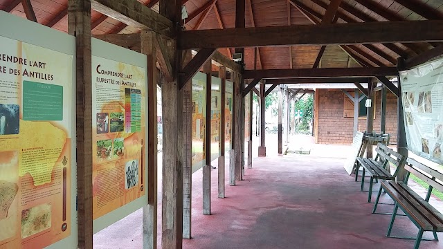 Parc Archéologique des Roches Gravées