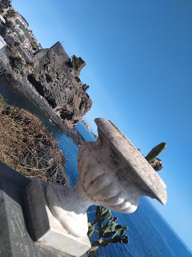 Aci castello - Visual