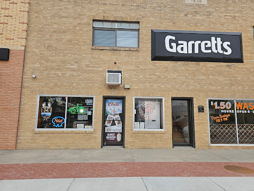 Garrett's Liquor store Logo