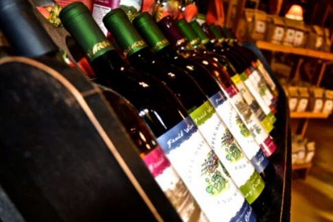 Visit Apple Barn Orchard And Winery On Your Trip To Elkhorn