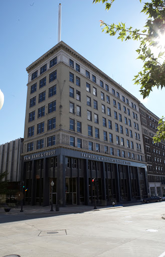Farmers & Merchants Bank & Trust - Thumbnail