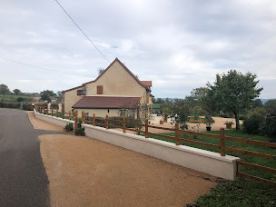 Photo n°12 de Les Lumières d'Isa à Vareilles (Chambre d'hôtes)