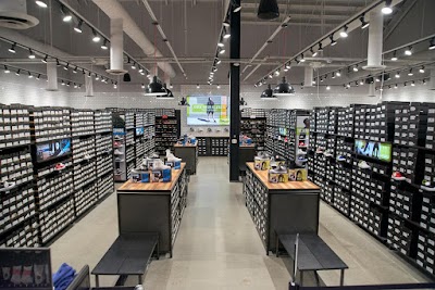 Converse Factory Store