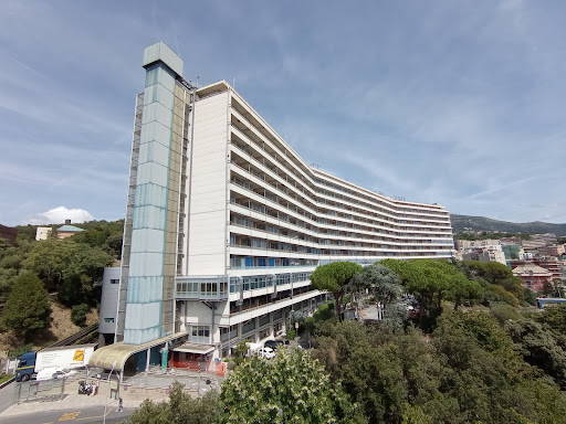 Hospital Policlinico San Martino - Hall Monobloc