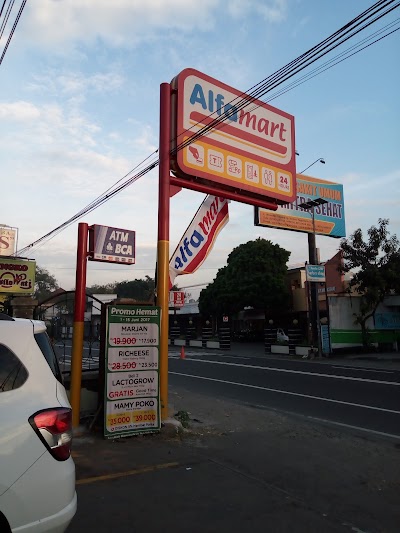 Photos of Alfamart Balecatur