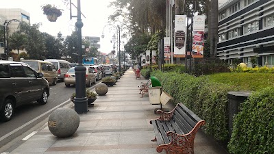 Photos of Opposite Hotel Preanger