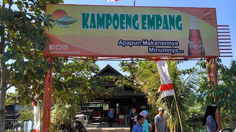 rumah makan kampoeng empang kendari