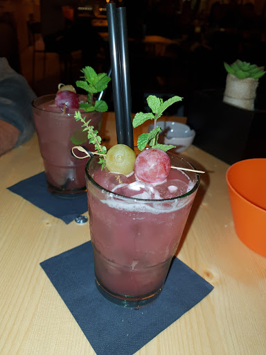 Wood Wine Pub - Thumbnail