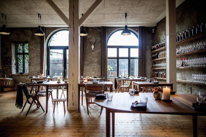 Restaurant Domestic by null