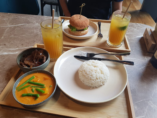 Blue Zone Food Bar at Market 27 - Thumbnail