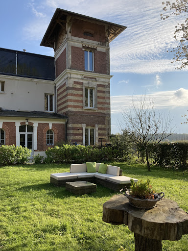 Photo de LES SOUS BOIS à Saint-Laurent-de-Brèvedent (76700)
