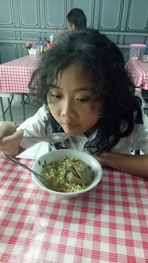 Bakso Surip Legenda Wisata, Author: Komang Auny