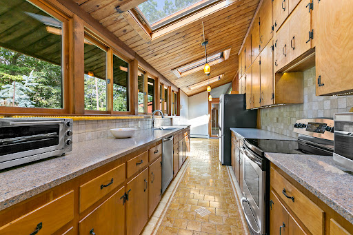 Houlihan Lawrence - Cold Spring Real Estate Agency - Thumbnail