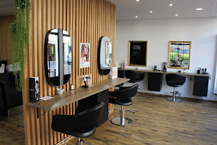 Photo n°9 de Studio Coiffure à Viroflay (Salon de coiffure)