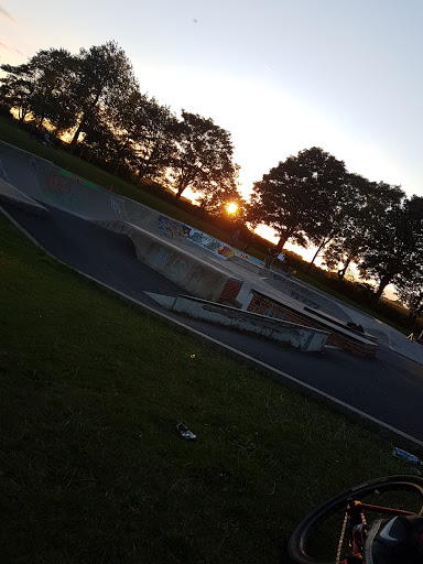 Micklefield Skate Park - Thumbnail