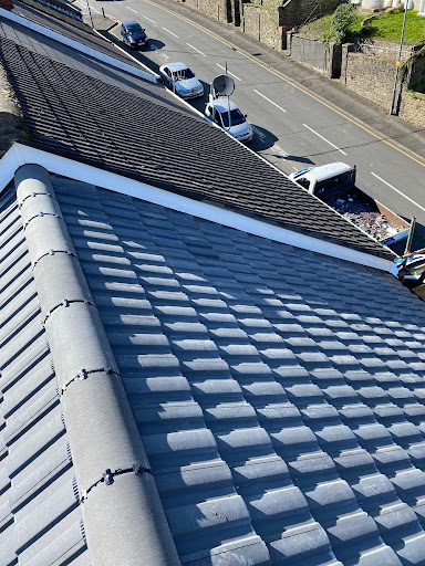 D Saunders Roofing & Building - Swansea - Thumbnail