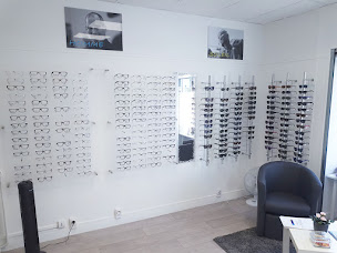 Photo n°2 de opticadom75 opticien en magasin et à domicile à Paris (Magasin de lunettes de soleil)