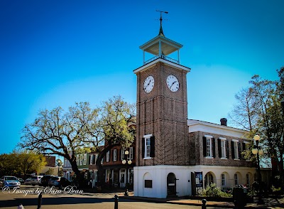 Front Street at Screven Street