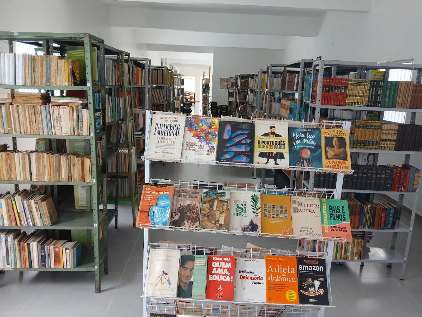Biblioteca 9