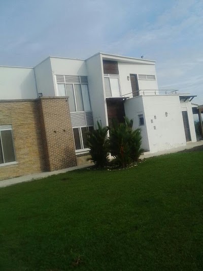 Photos of Cerritos - Pi&ntilde;as