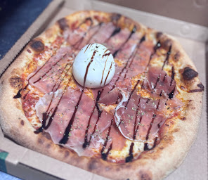 Photo n°6 de La Poitte à pizza à Pont-de-Poitte (Pizzas à emporter)