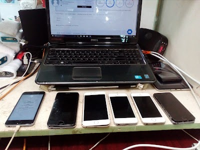 Photos of Bachelor Dot Com (Mobile Servicing Centre)