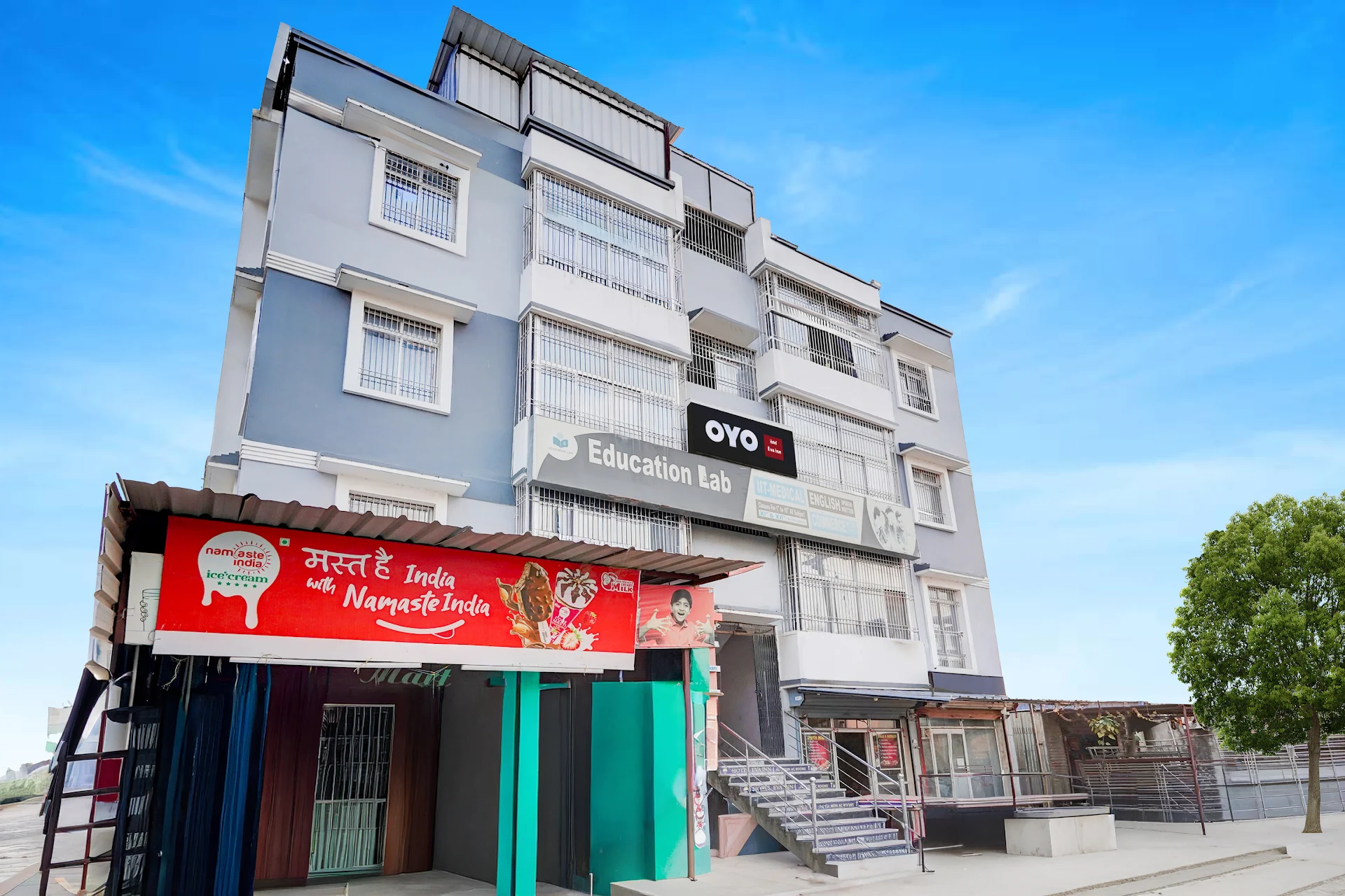 HOTEL EVA INN
