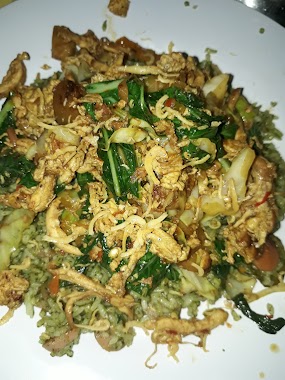 Nasi Goreng Warna Warni Ijo Thole, Author: Yanti Hidayati