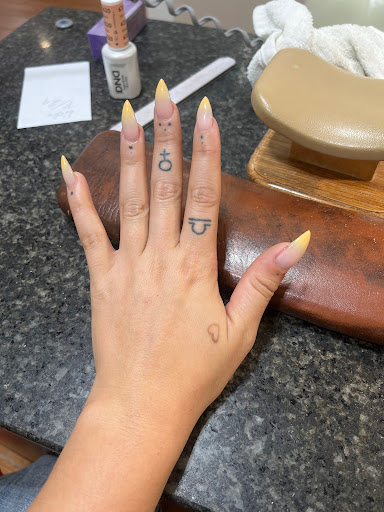 Luxie Spa and Nails - Thumbnail