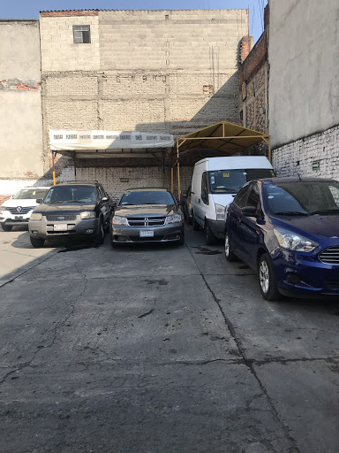 Estacionamiento publico la pension