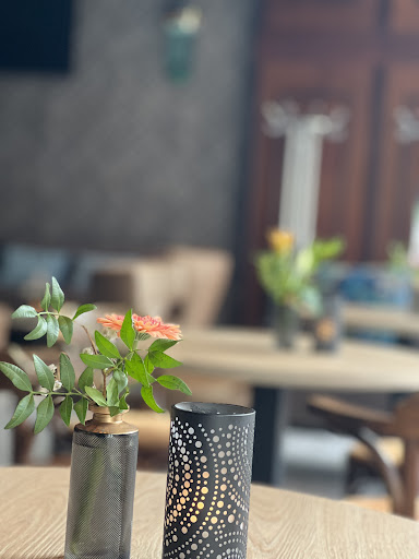 Bij Café Floor - Thumbnail