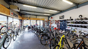 Photo n°3 de Cycles & Motocultures Fouché Yves à Sèvremoine (Service de réparation)