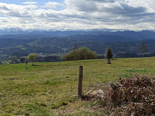 Loma de Siero Recreation Area Gallery - Spain