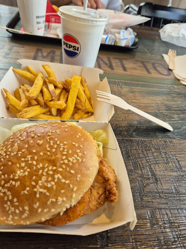 Comments and reviews of KFC Gloucester - Eastbrook Road