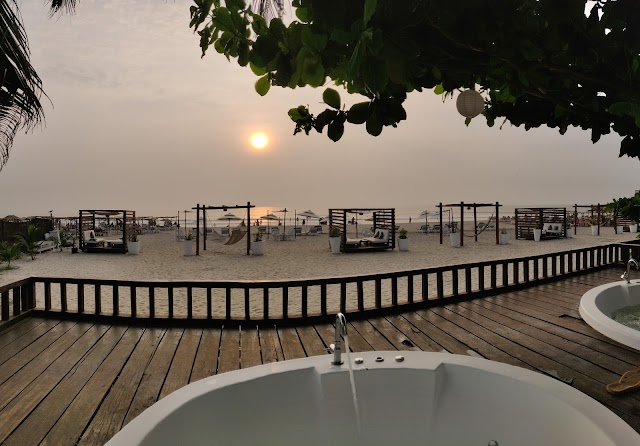 Sinq Beach Resort Morjim